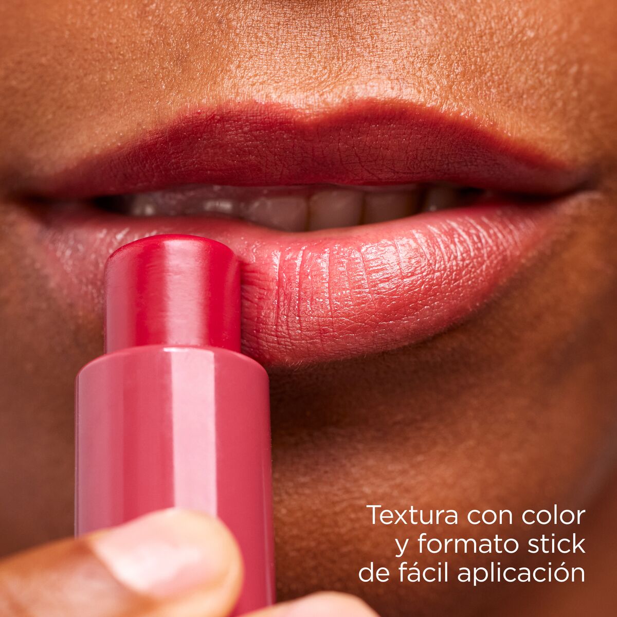 thumbnail_web-es_4749_th_isdinreparadorlabialstickgranate4g_hover_texture_1