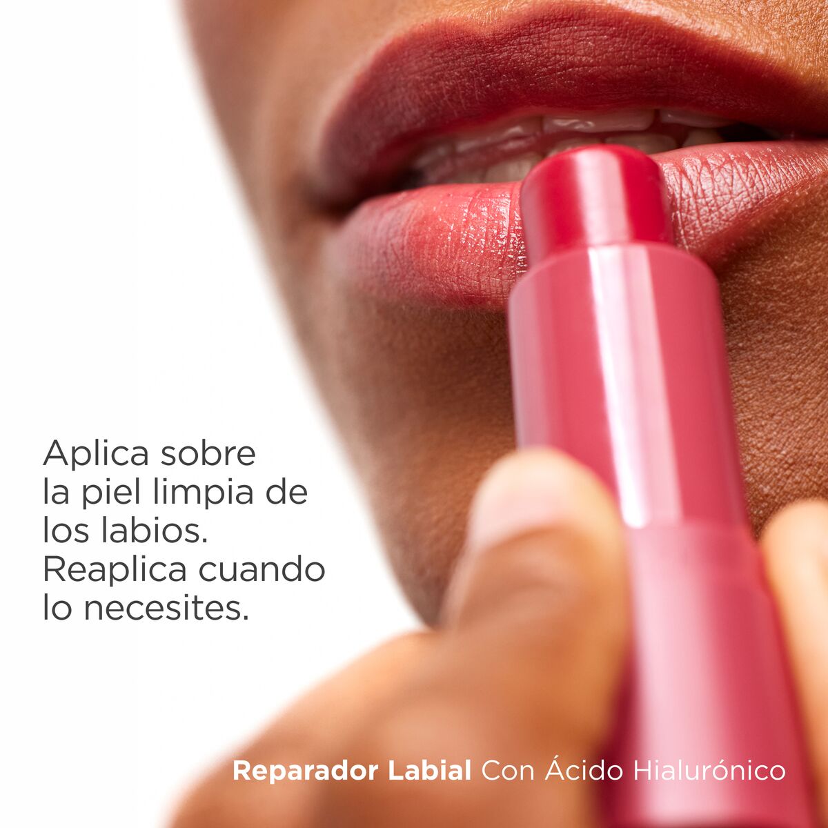 thumbnail_web-es_4749_th_isdinreparadorlabialstickgranate4g_how_to_use_5