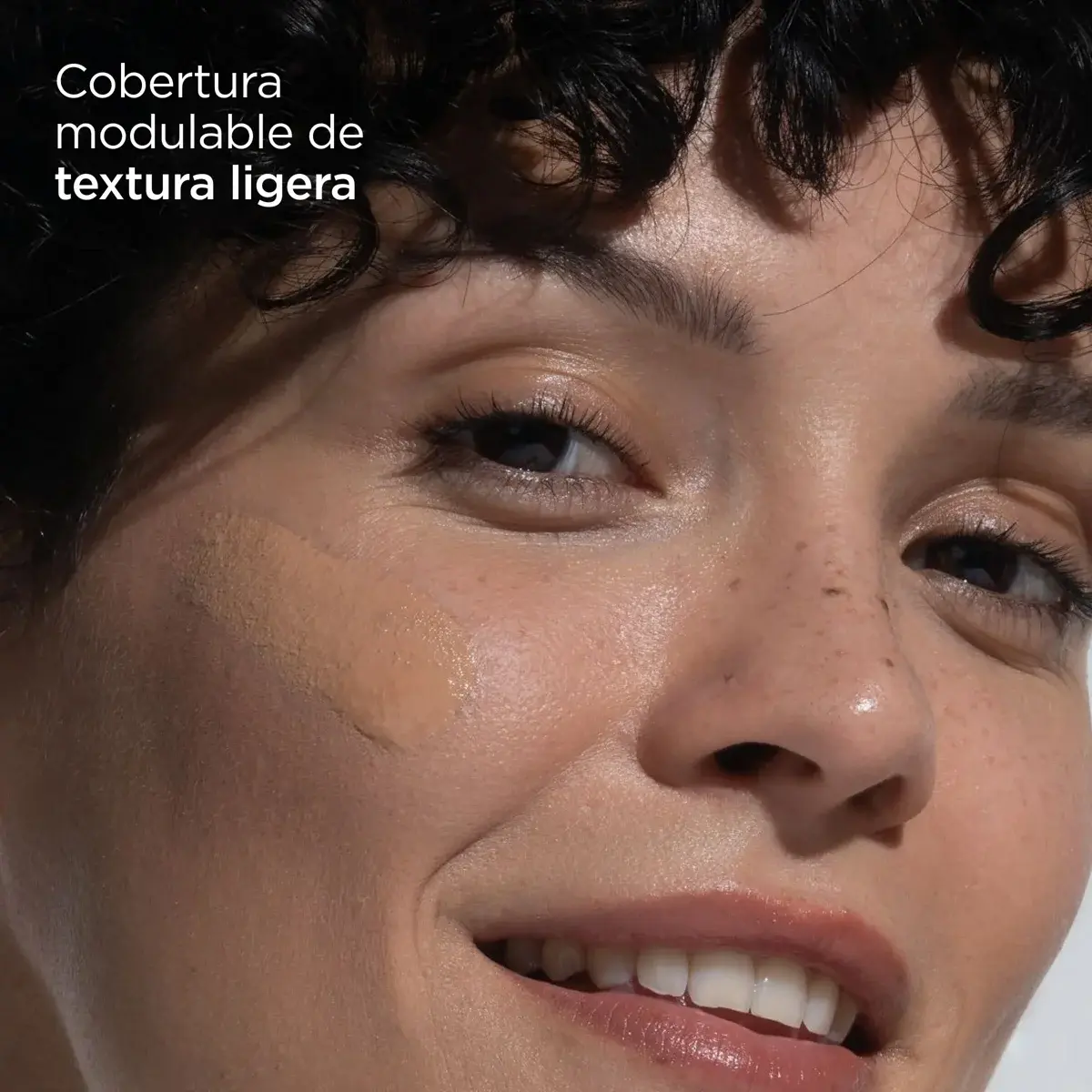 MX_4917_TH_FPCOVERAGE4GOLDENSPF5030ML_HOVER_TEXTURE_1